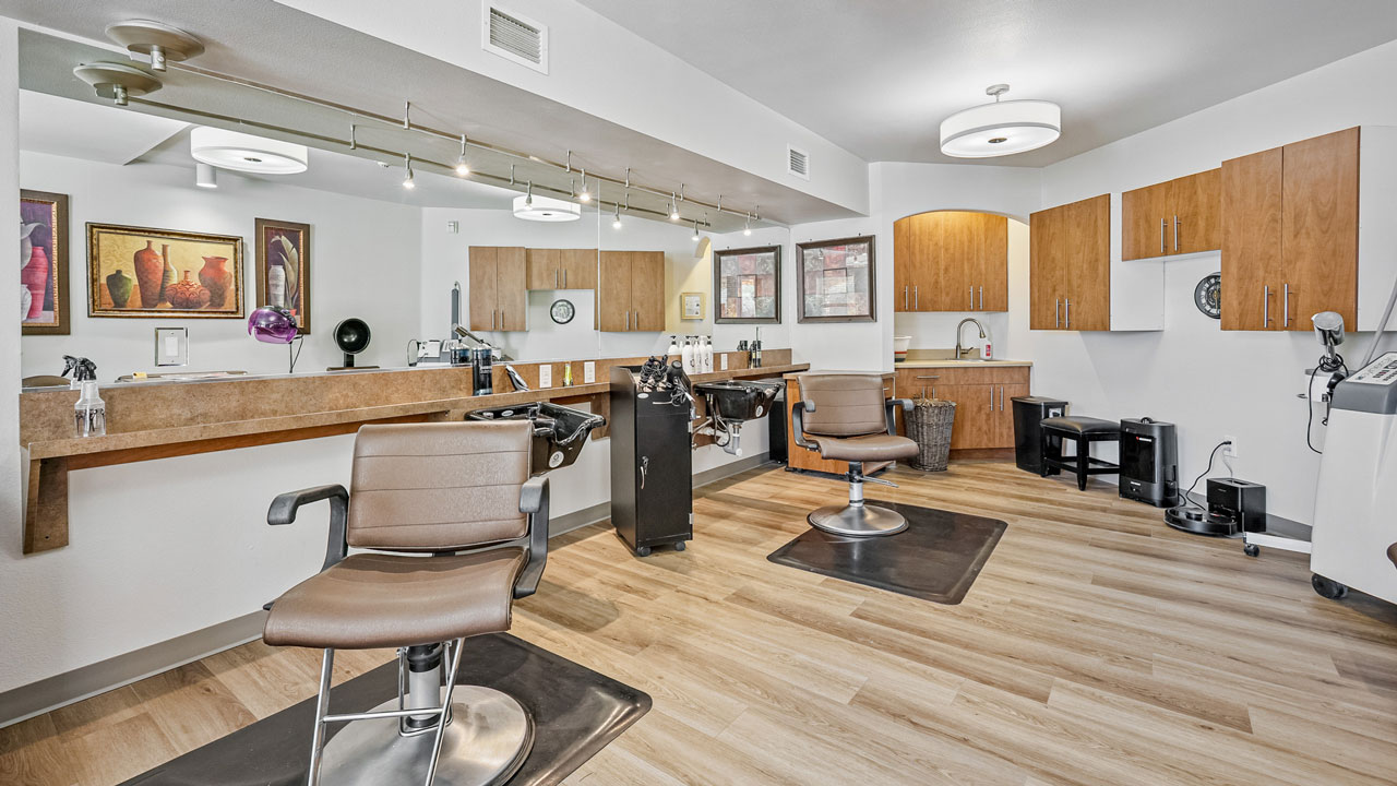 The beauty salon at Desert Springs